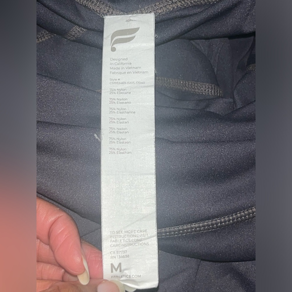 Fabletics Cropped Leggings - Gray - Medium - Euc - image 8